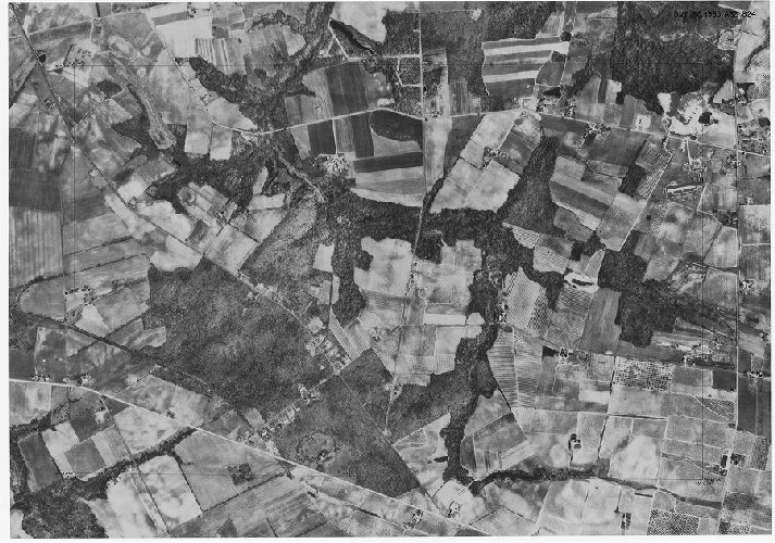 Aerial Photo A32 B24, Aerial Photographs of the Delaware Valley