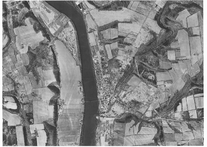 Aerial Photo A35 B62, Aerial Photographs of the Delaware Valley