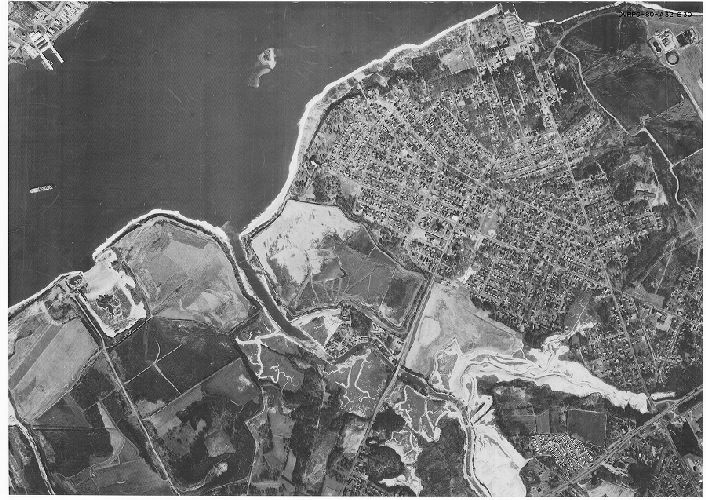 Aerial Photo A32 B30, Aerial Photographs of the Delaware Valley