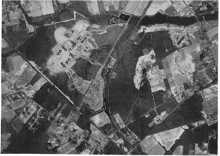 Aerial Photo A40 B21, Aerial Photographs of the Delaware Valley