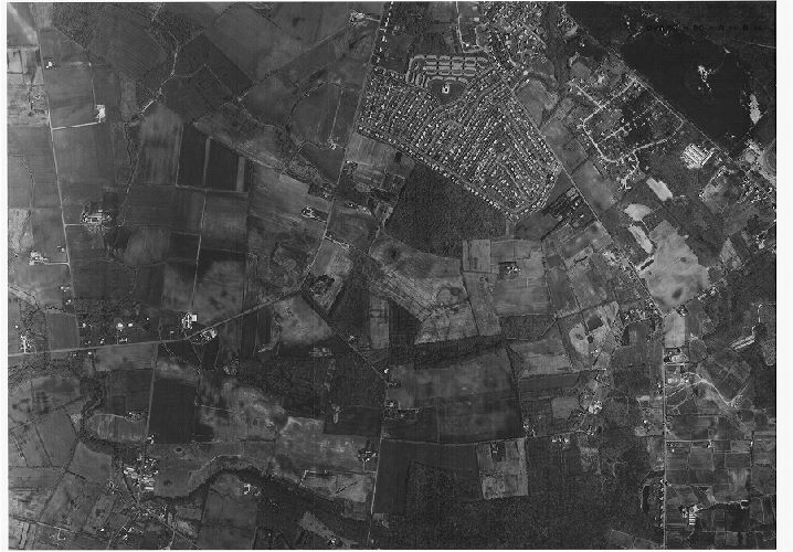 Aerial Photo A44 B34, Aerial Photographs of the Delaware Valley