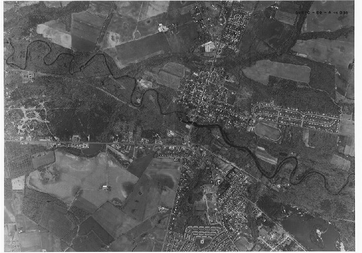 Aerial Photo A44 B35, Aerial Photographs of the Delaware Valley