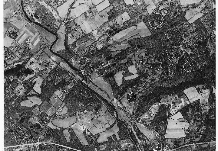 Aerial Photo A22 B31, Aerial Photographs of the Delaware Valley