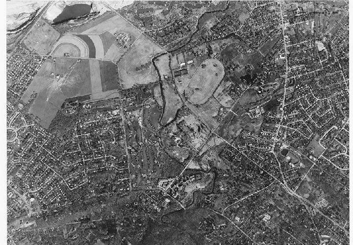 Aerial Photo A31 B41, Aerial Photographs of the Delaware Valley