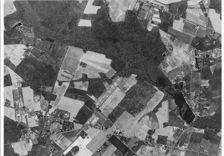 Aerial Photo A33 B19, Aerial Photographs of the Delaware Valley