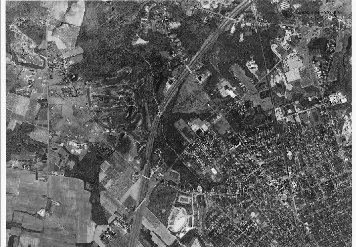 Aerial Photo A33 B24, Aerial Photographs of the Delaware Valley