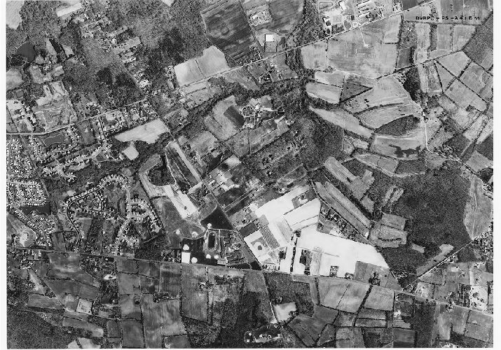 Aerial Photo A40 B33, Aerial Photographs of the Delaware Valley