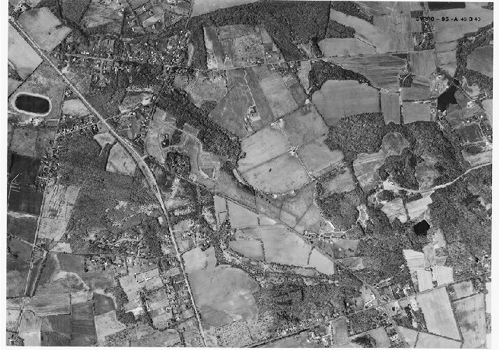 Aerial Photo A45 B40, Aerial Photographs of the Delaware Valley